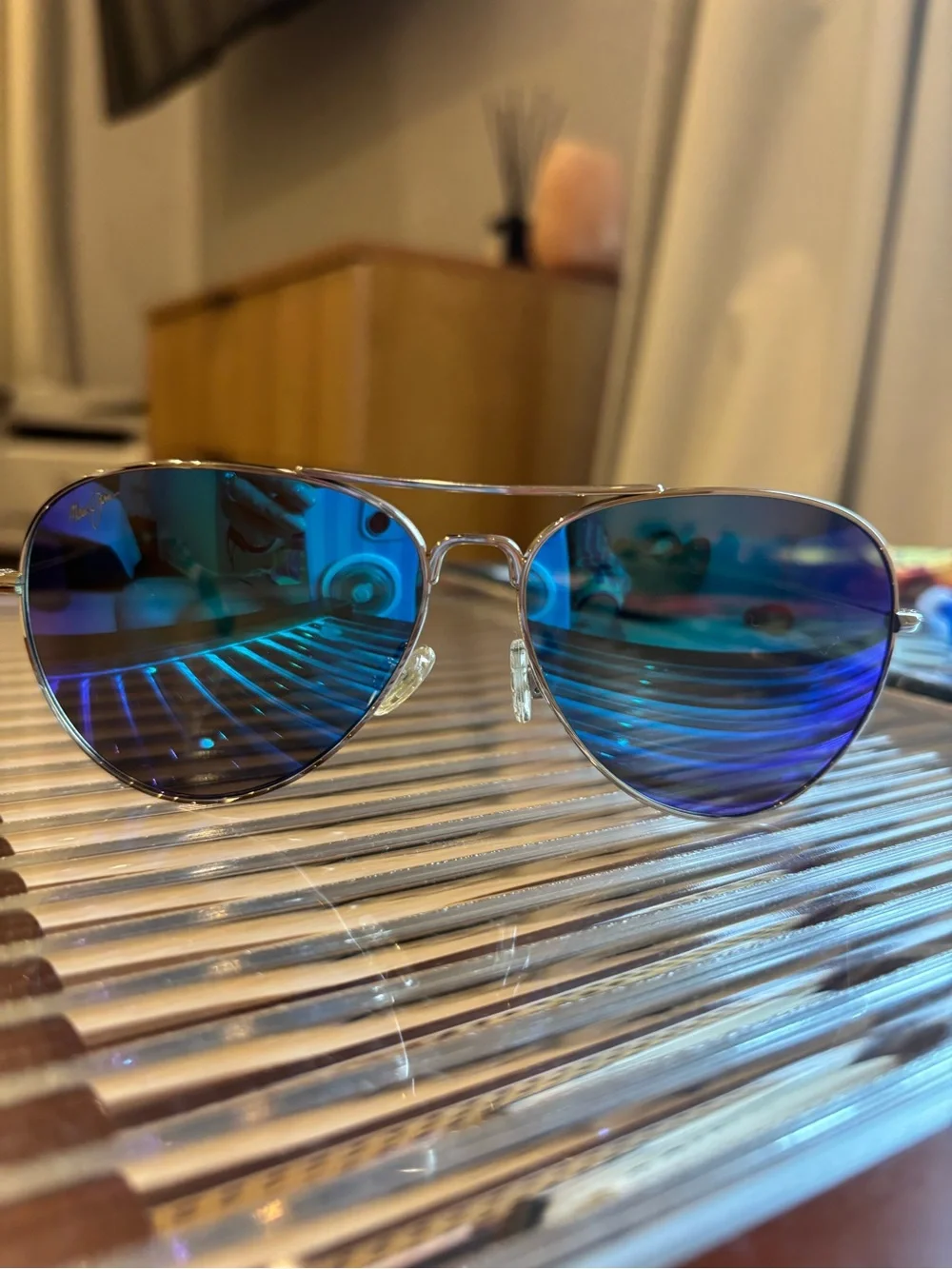 Maui Jim Aviator Sunglasses with Green-Blue Mirrored Lenses